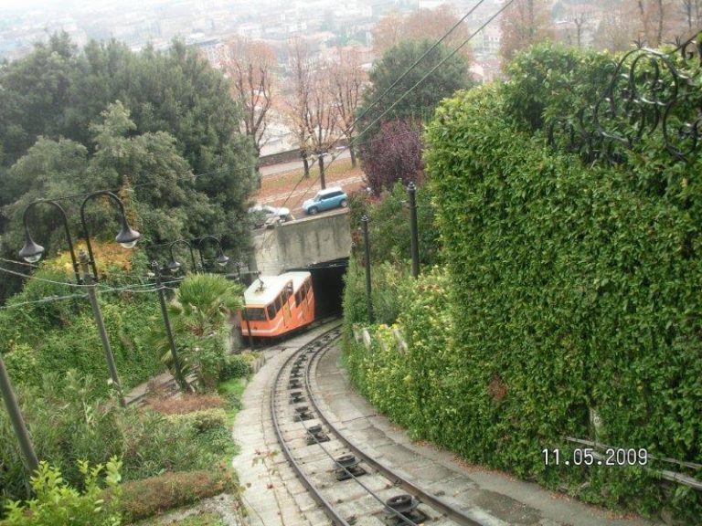 Montaggio e noleggio ponteggi per impieghi speciali, strutture complesse. Cantiere 03-08